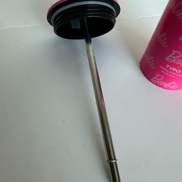 Barbie Pink Dinnerware - Picture 3 of 6